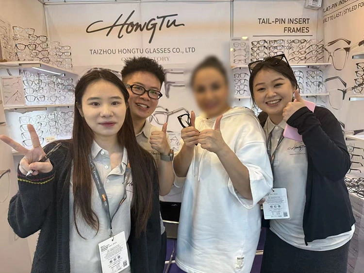 Hongtu Glasses Overseas Professional Exhibition